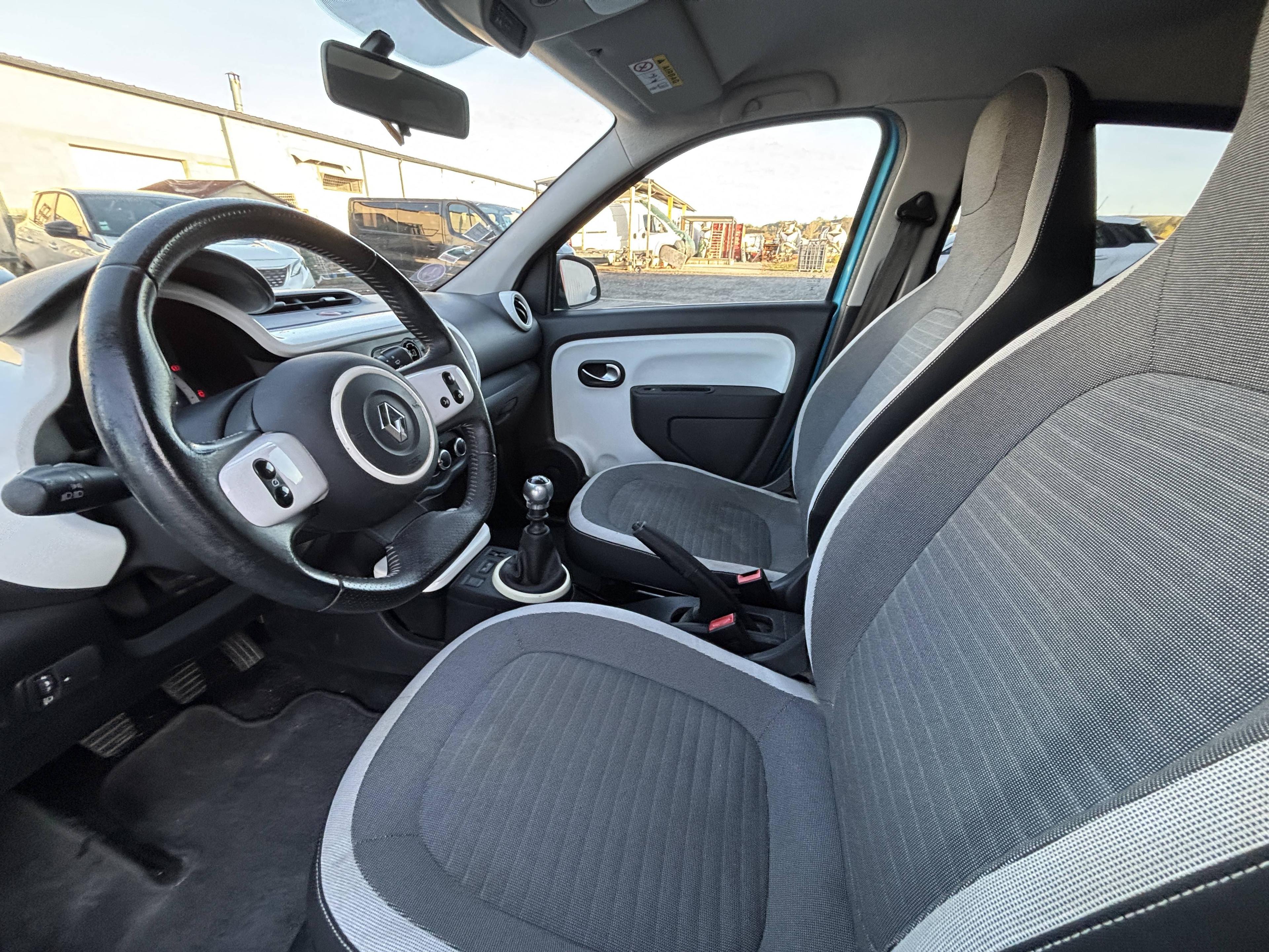 RENAULT TWINGO