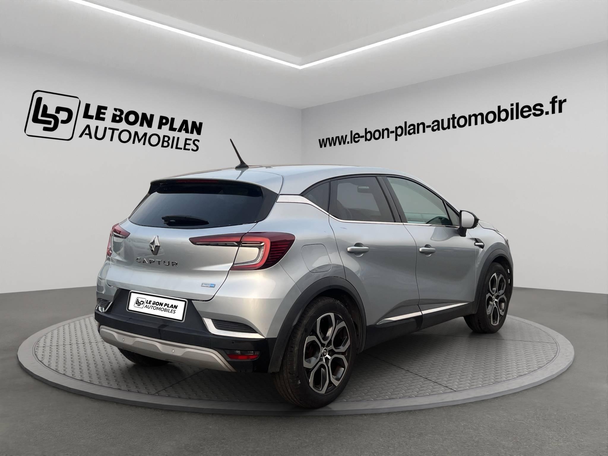 RENAULT CAPTUR