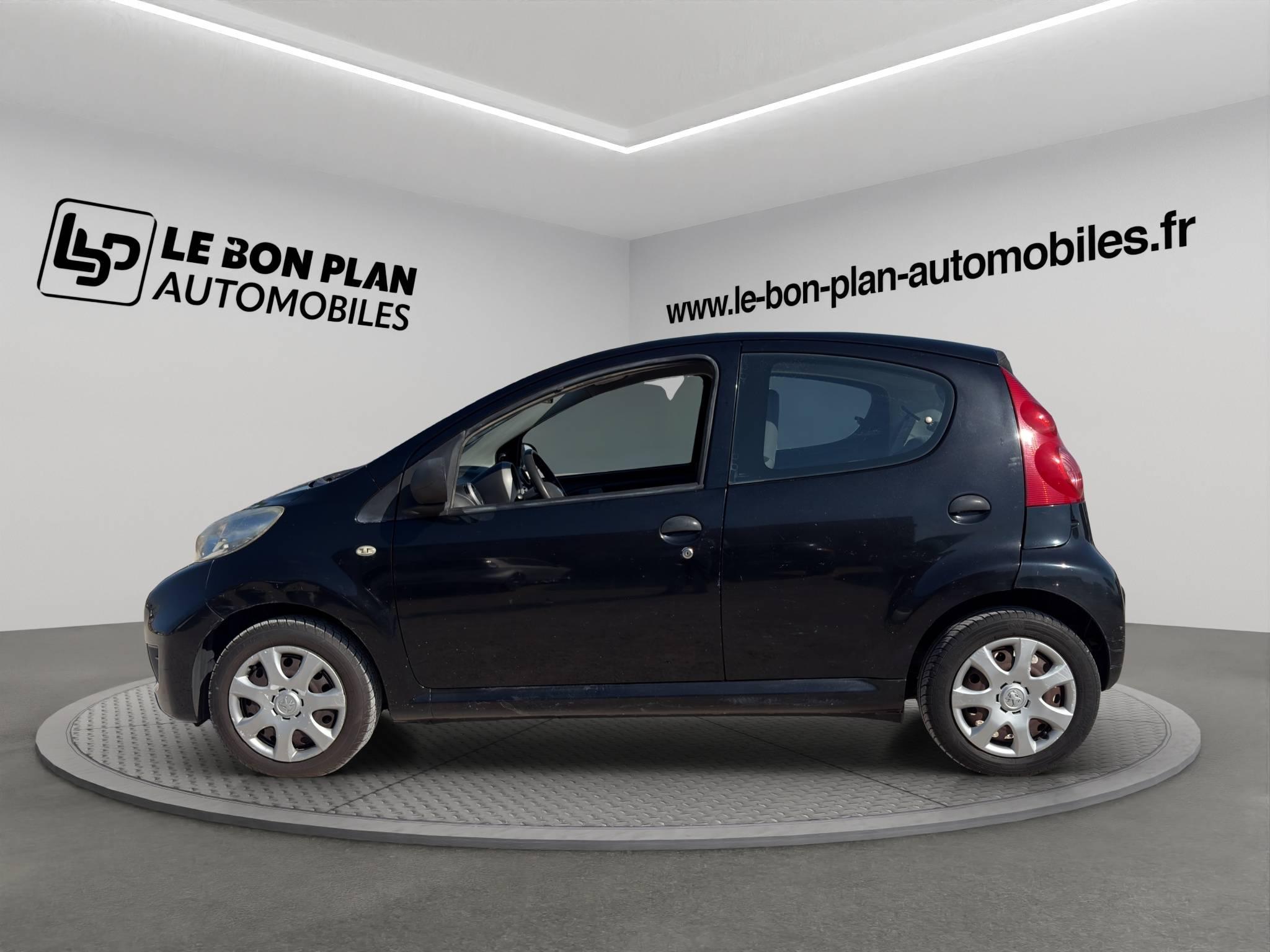 PEUGEOT 107