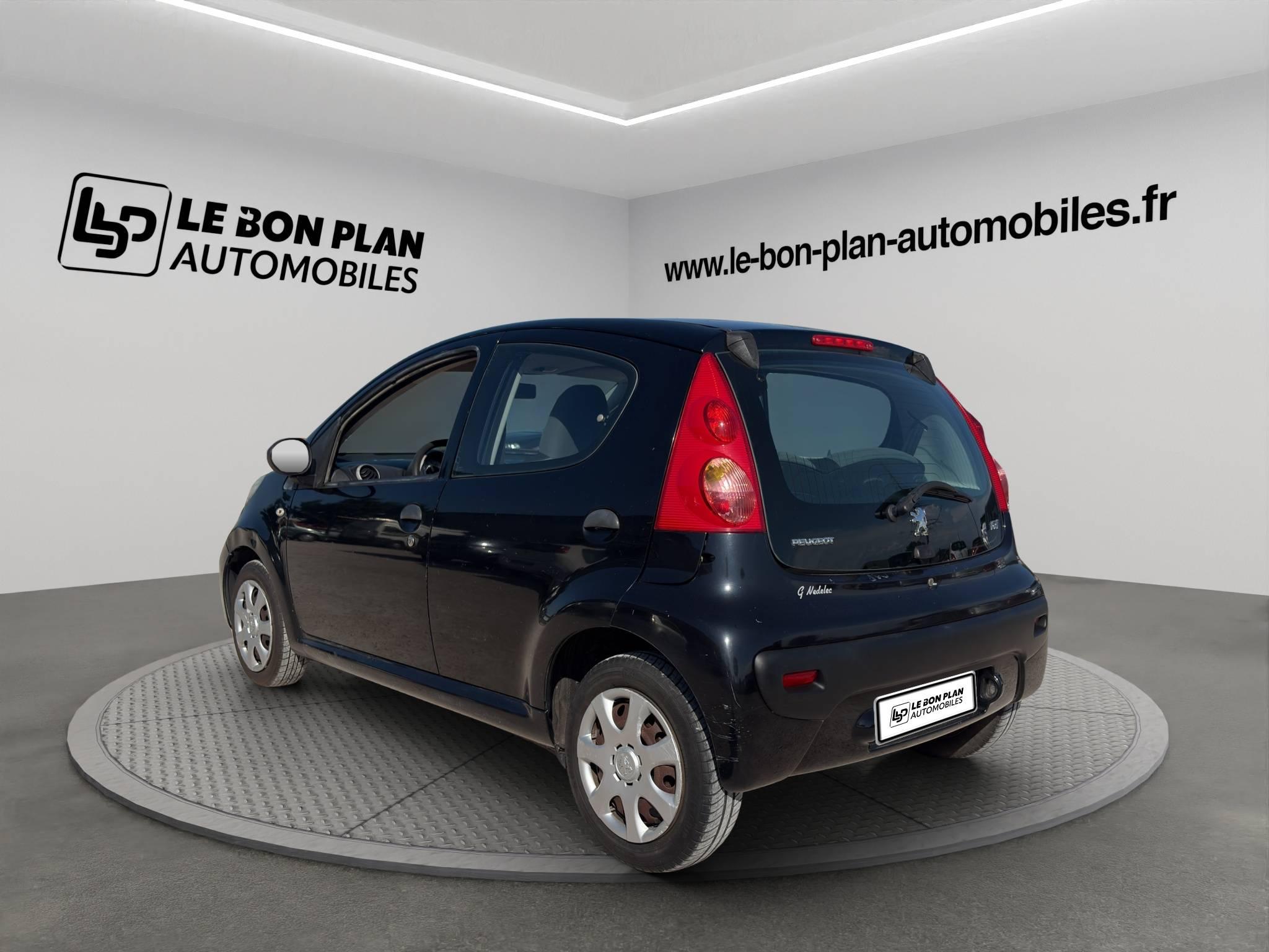 PEUGEOT 107