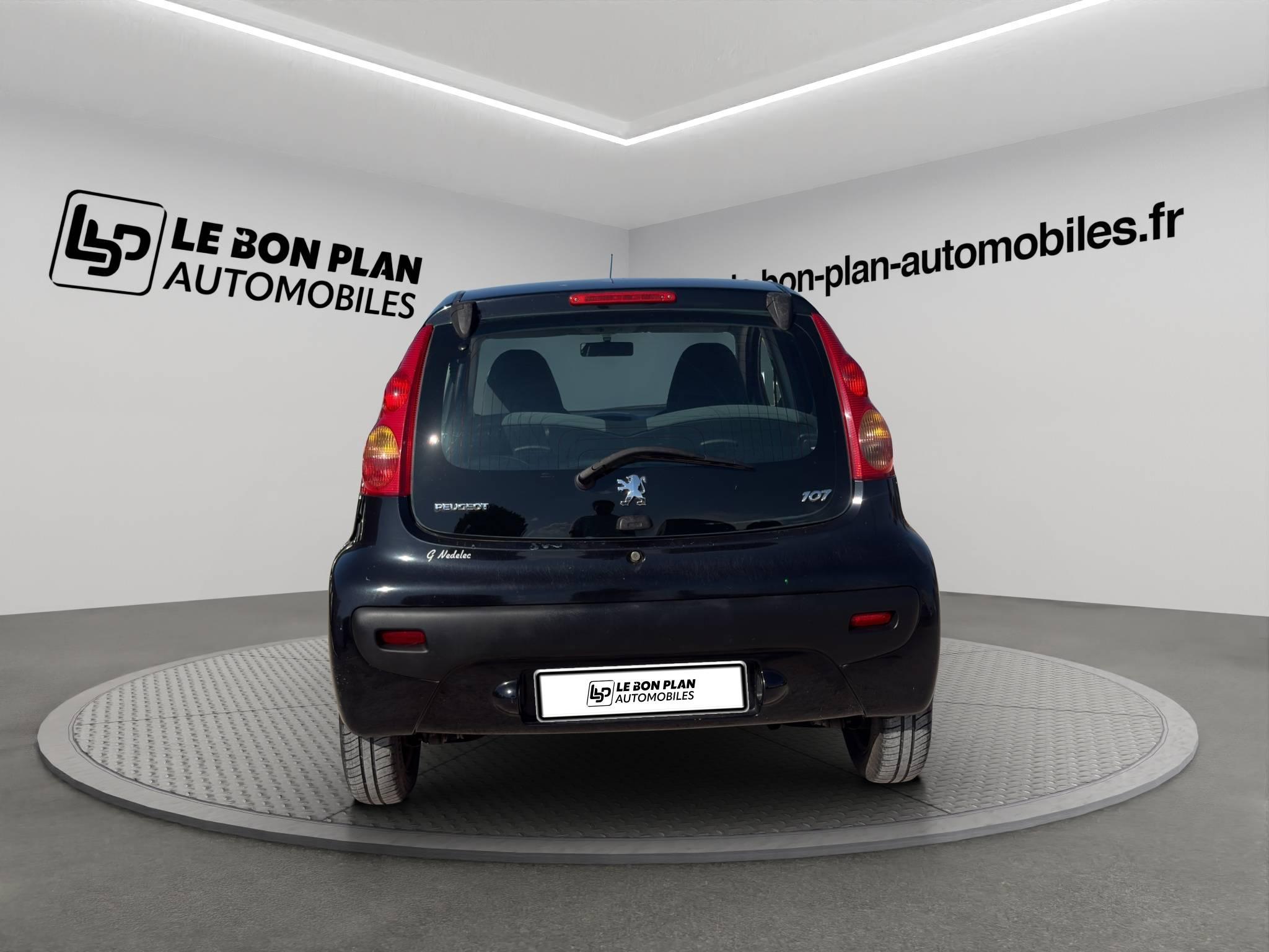 PEUGEOT 107