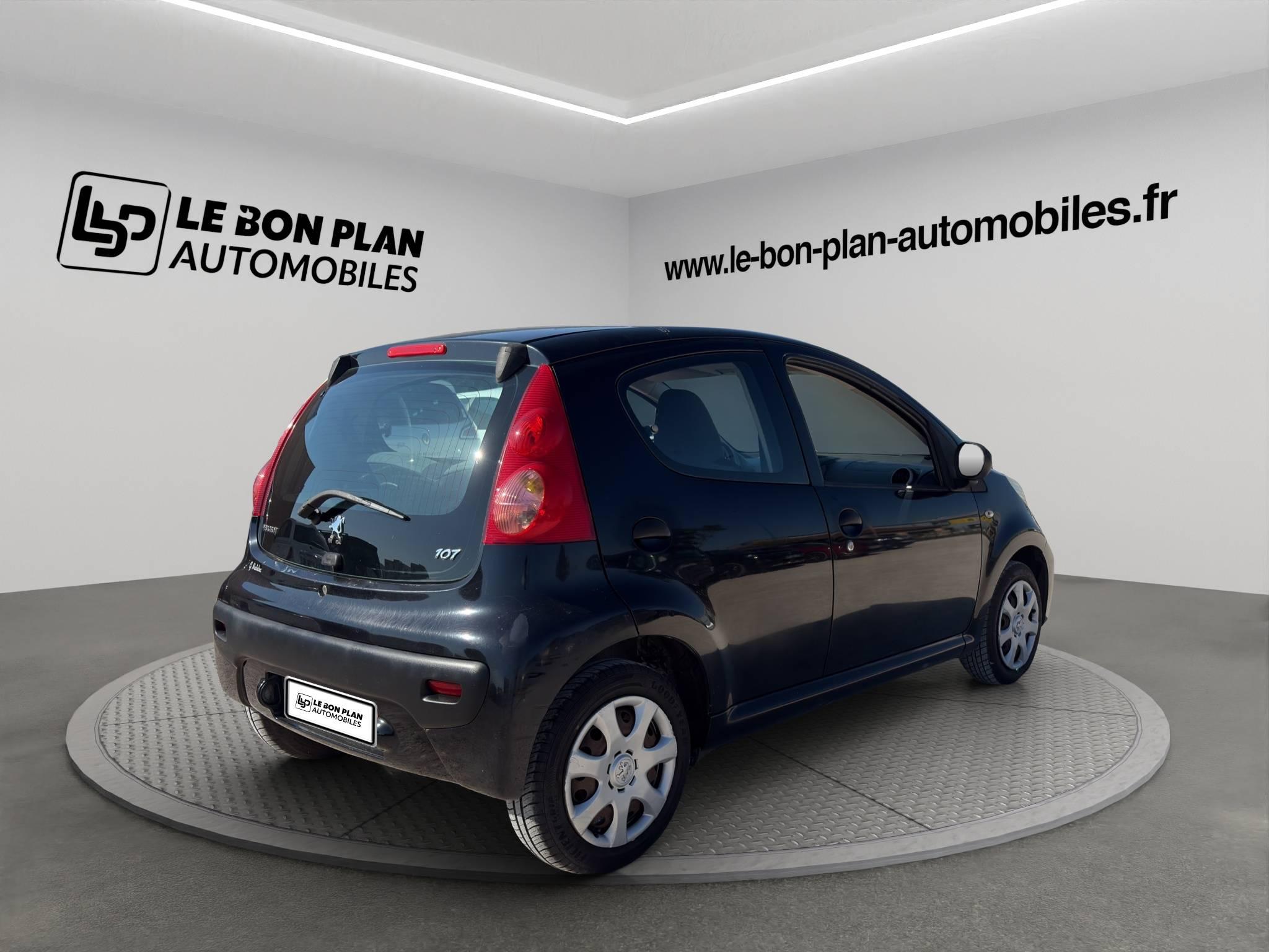 PEUGEOT 107