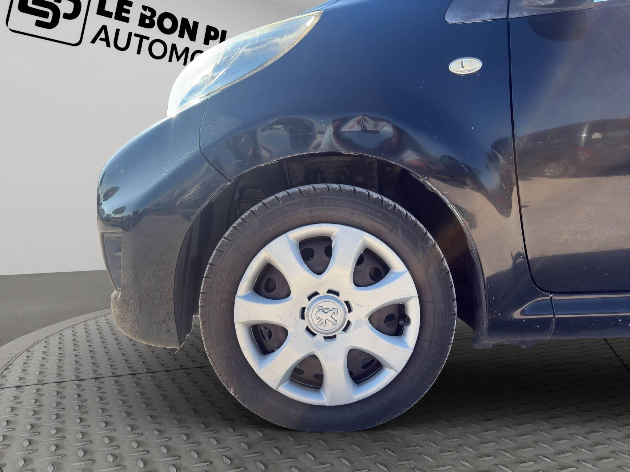 PEUGEOT 107