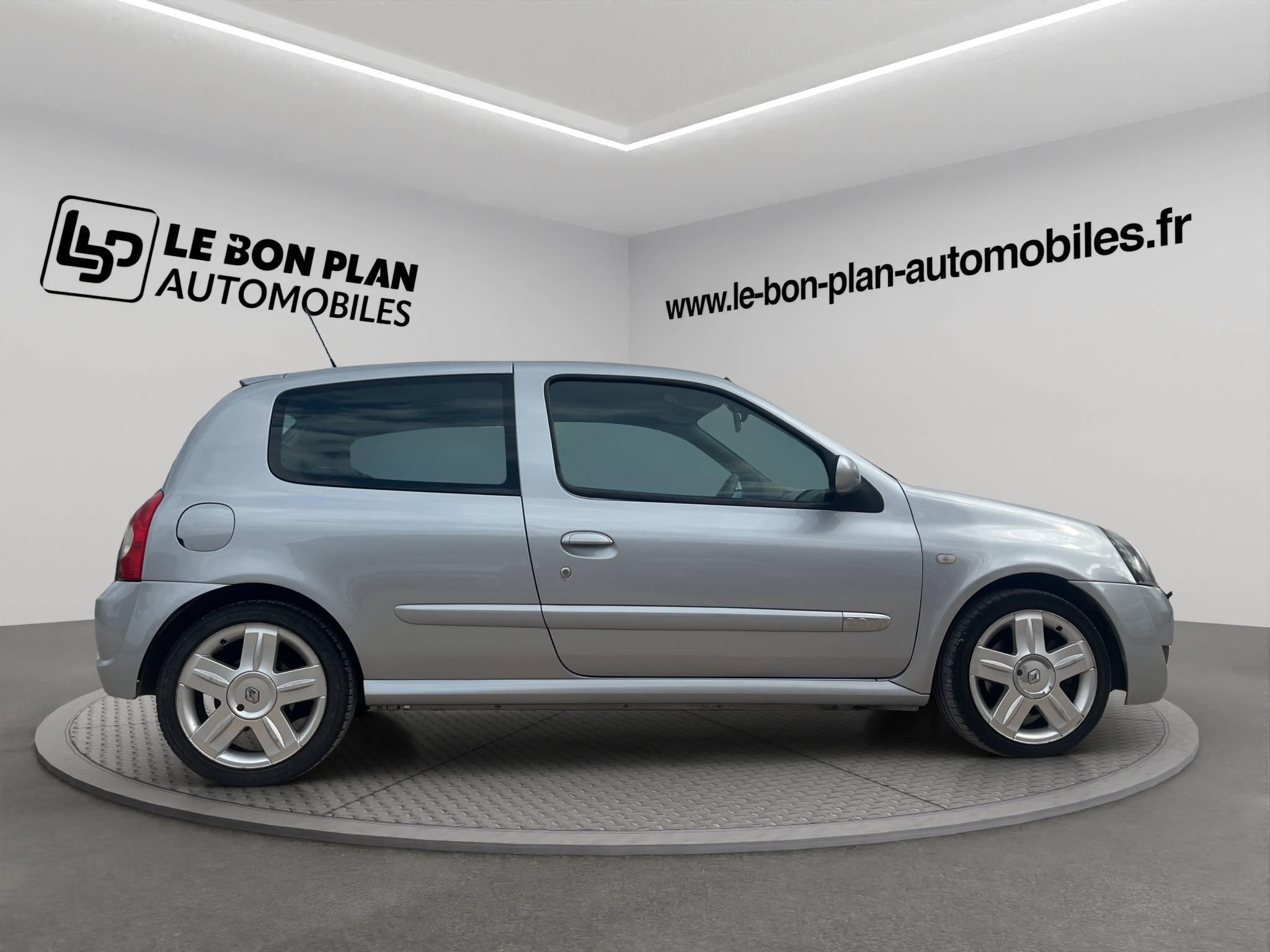 RENAULT CLIO