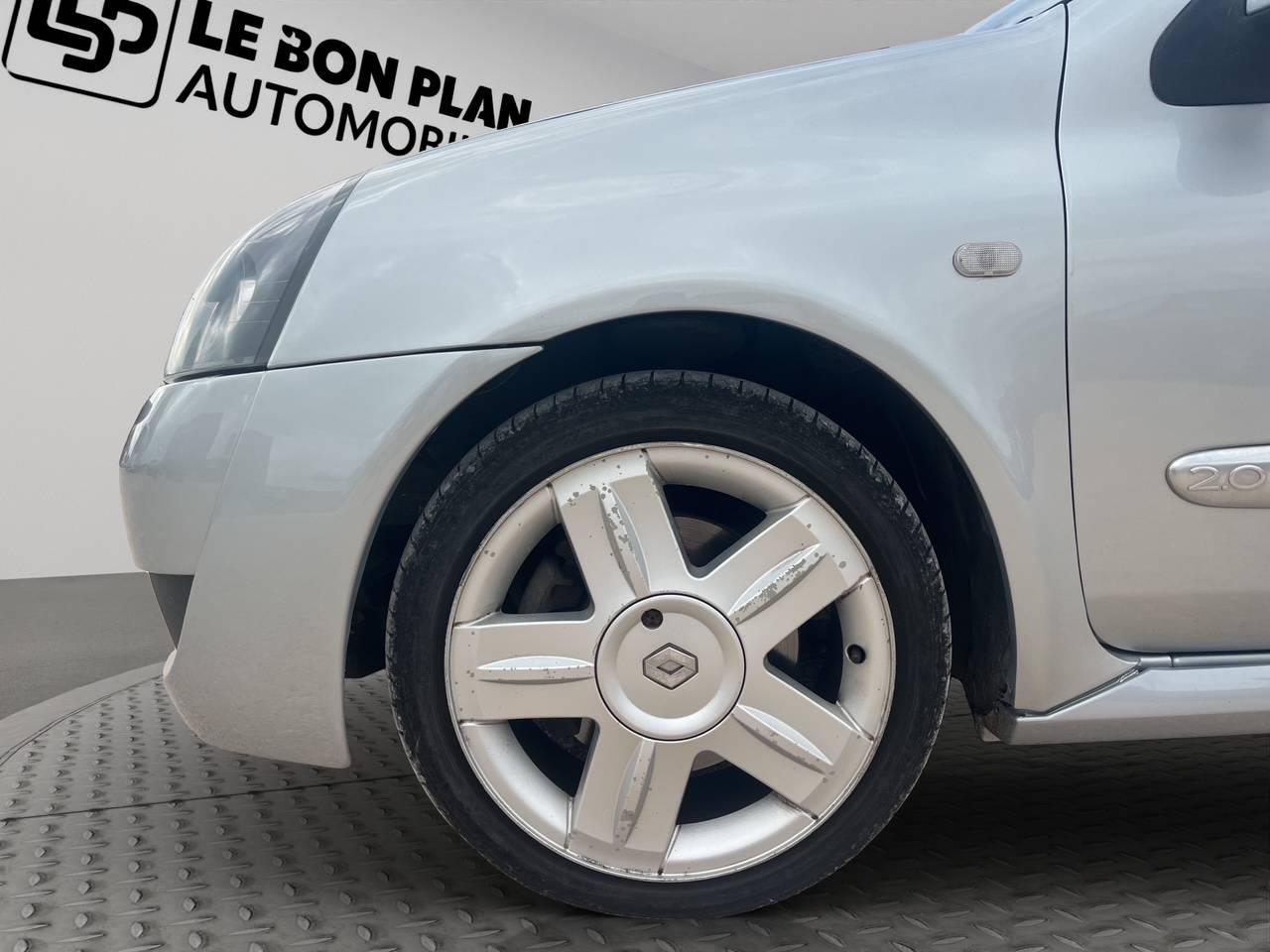 RENAULT CLIO