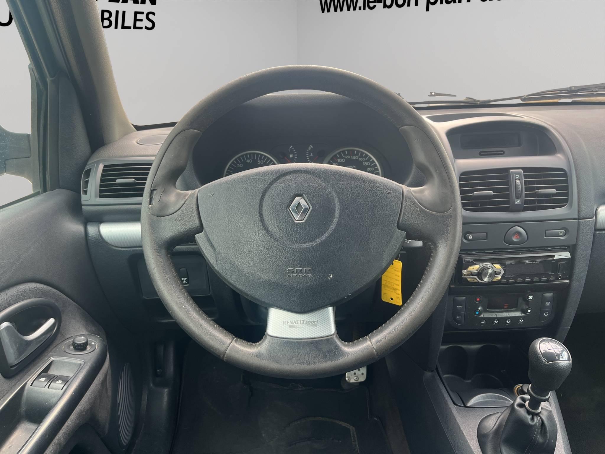 RENAULT CLIO
