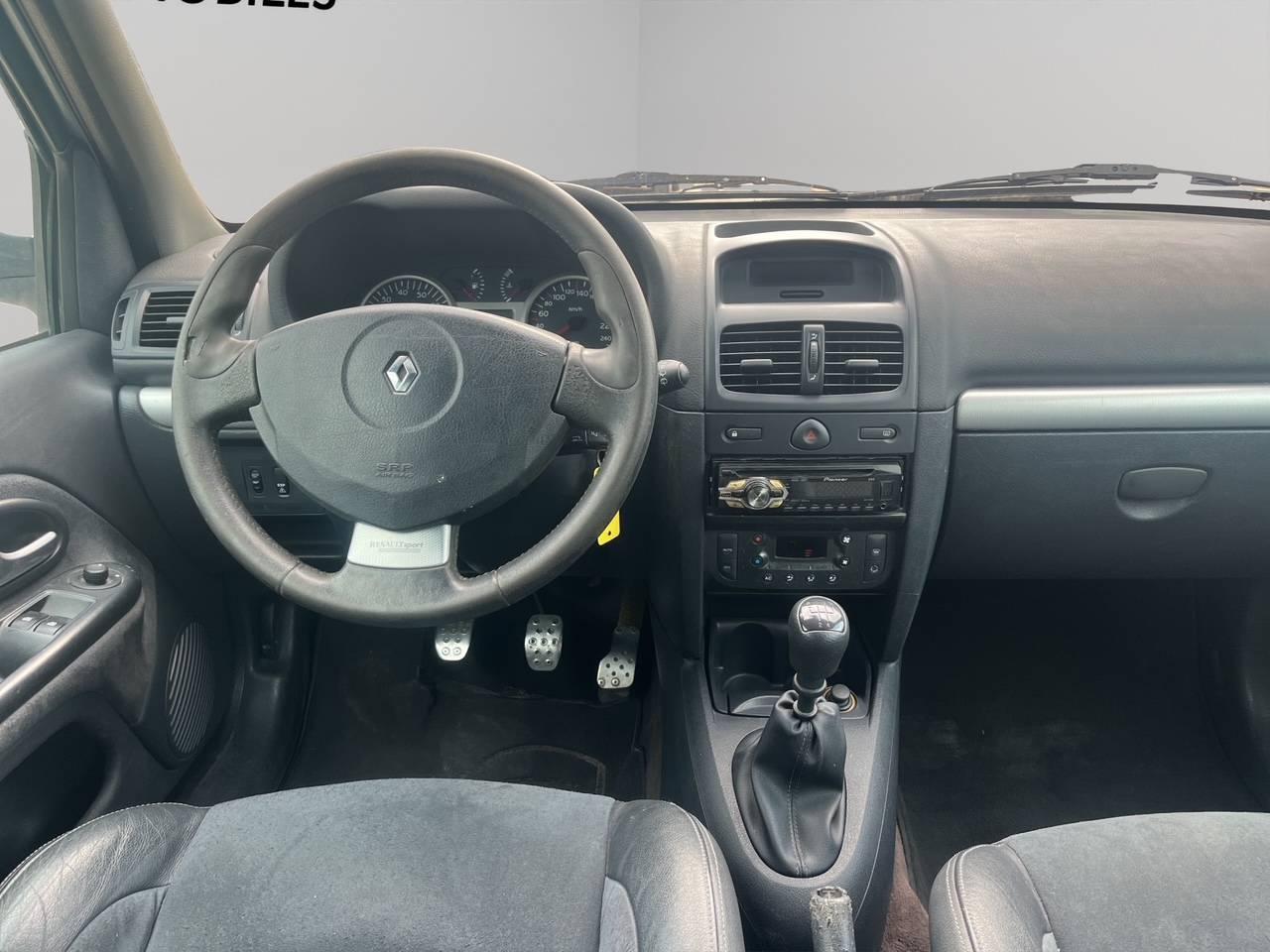 RENAULT CLIO